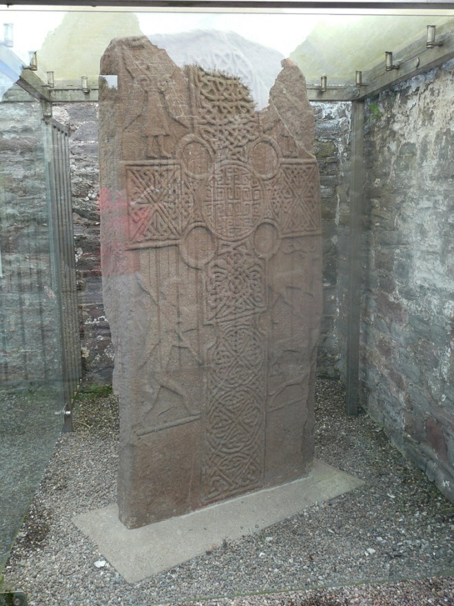 Eassie-cross-slab